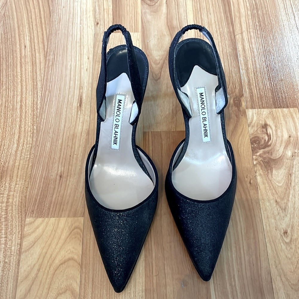 Sparkle Manolo Blahnik kitten heels